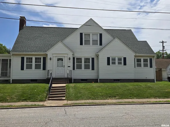 621 E 29th St, Davenport, IA 52803