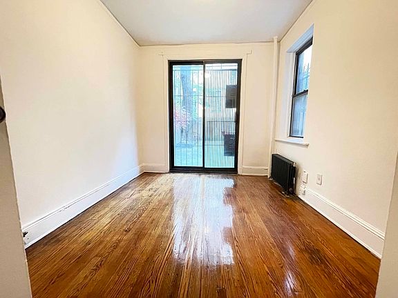 4th image of 58 E 80th St APT 1b