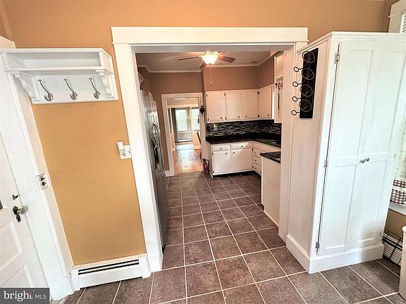 3rd image of 276 Paradise Rd