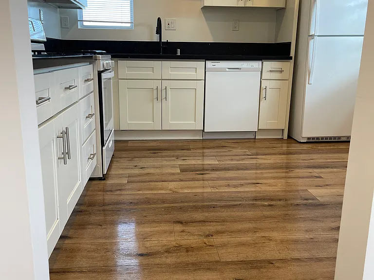 3121 E Theresa St #2 — Photo 4