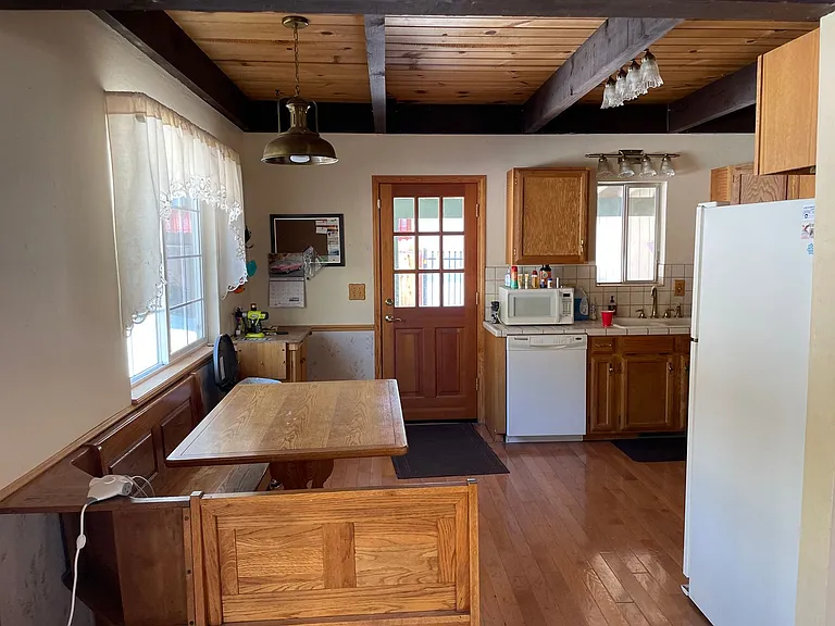 1180 Nottaway Dr — Photo 4