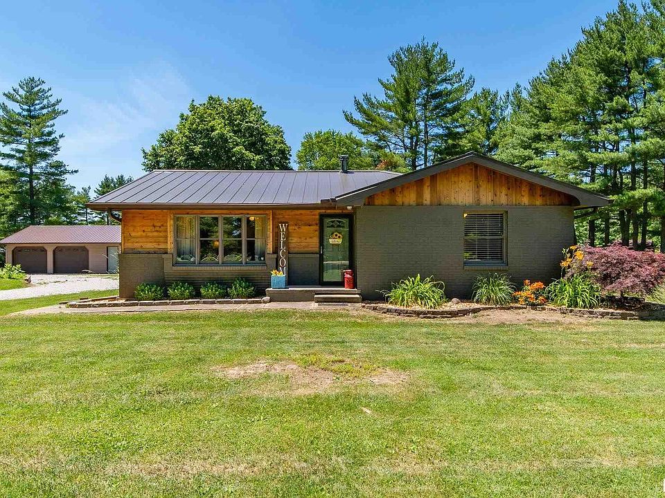 1st image of 7 Grand Oak Dr