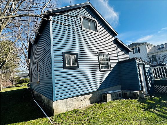 4th image of 22 Scotch Hill Rd