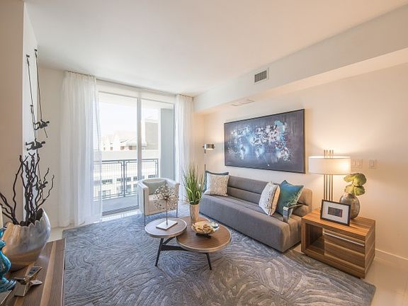 5th image of 3622 Coral Way APT 606