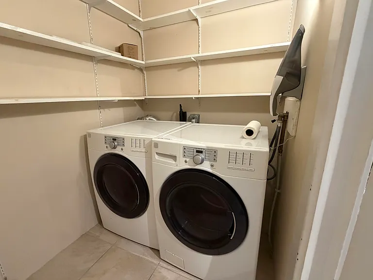 11 Pembroke St #2 — Photo 16