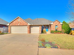 1810 Barrington Dr, Norman, OK 73071