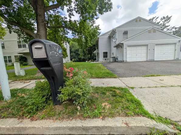 89 Wyndmoor Dr, East Windsor, NJ 08520
