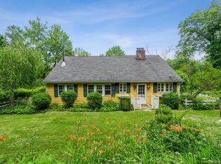 982 Old Albany Post Rd, Garrison, NY 10524