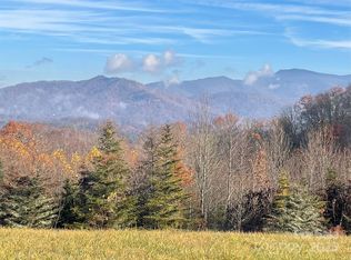 999 Chestnut Mountain Dr, Green Mountain, NC 28740