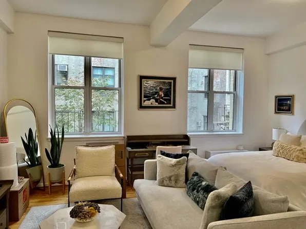 160 W 16th St APT 3C, New York, NY 10011
