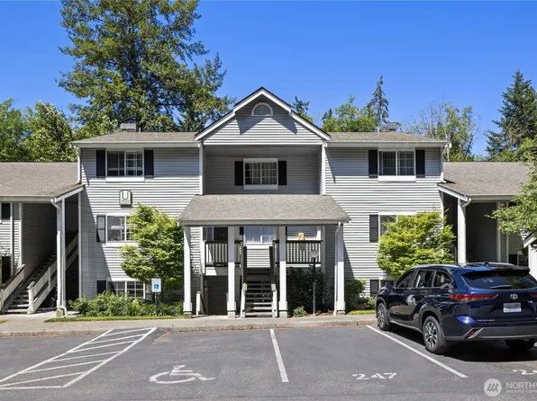 23301 Cedar Way #U102, Mountlake Terrace, WA 98043