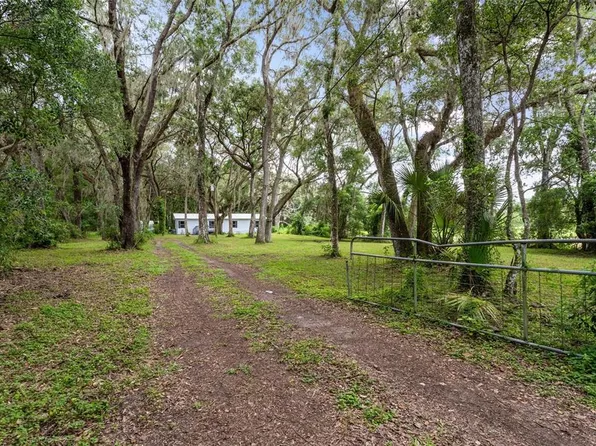13008 Douglas Rd, Dade City, FL 33525