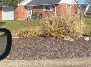 300 Vandergriff St, Farmington, MO 63640