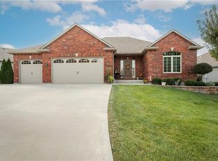 22129 E 33rd Terrace Ct S, Independence, MO 64057