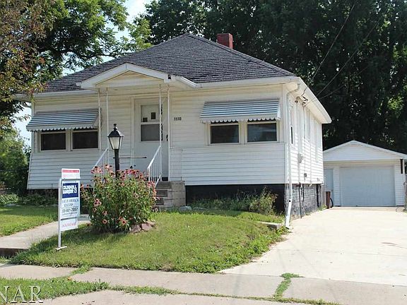 3rd image of 1110 S Hinshaw Ave
