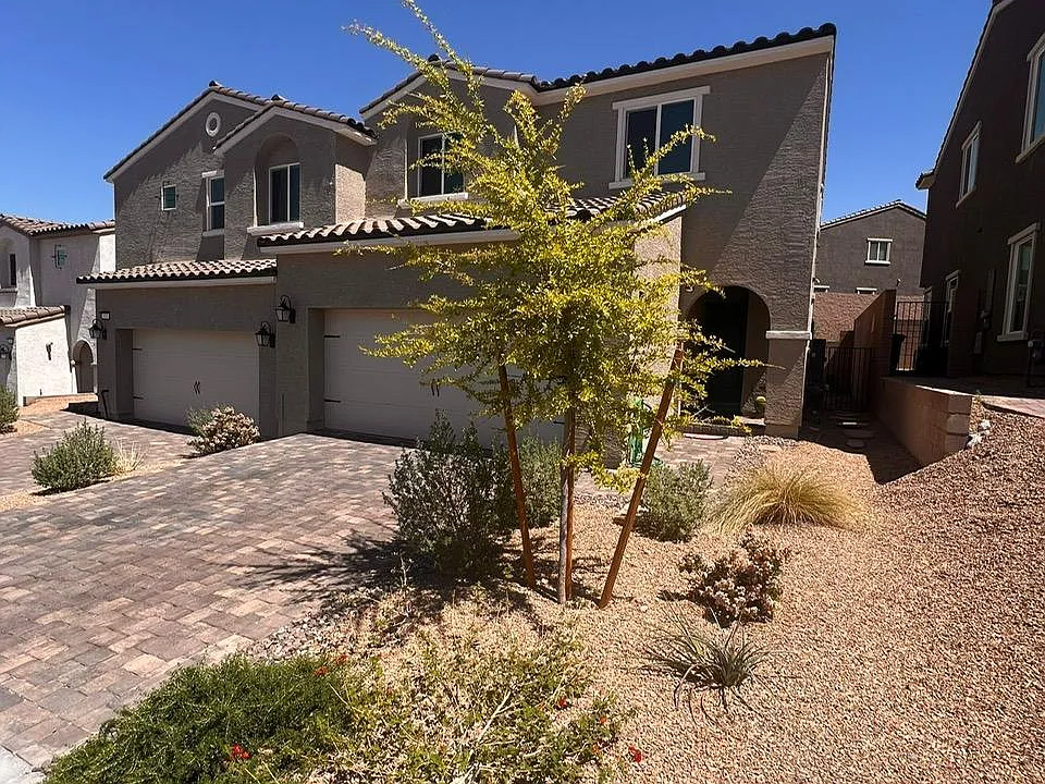 375 Yellow Finch Ln