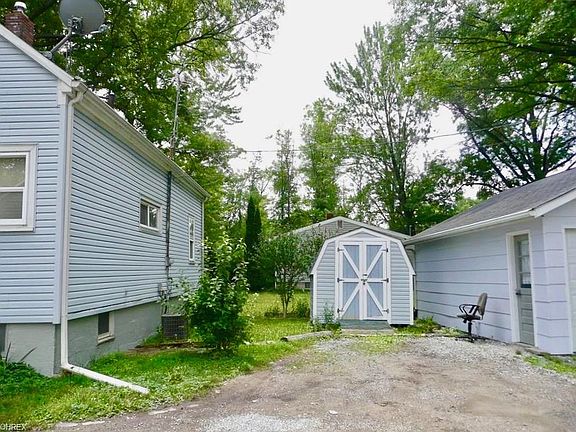 3rd image of 4636 Pearl Ave