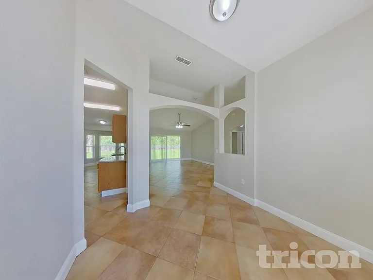 20639 Macon Pkwy — Photo 4