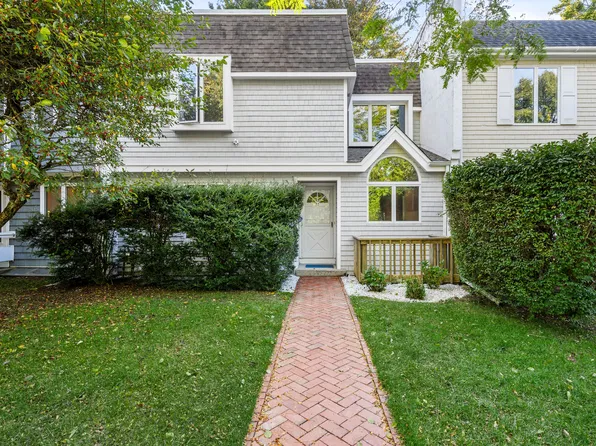 73 Gingerbread Ln, East Hampton, NY 11937