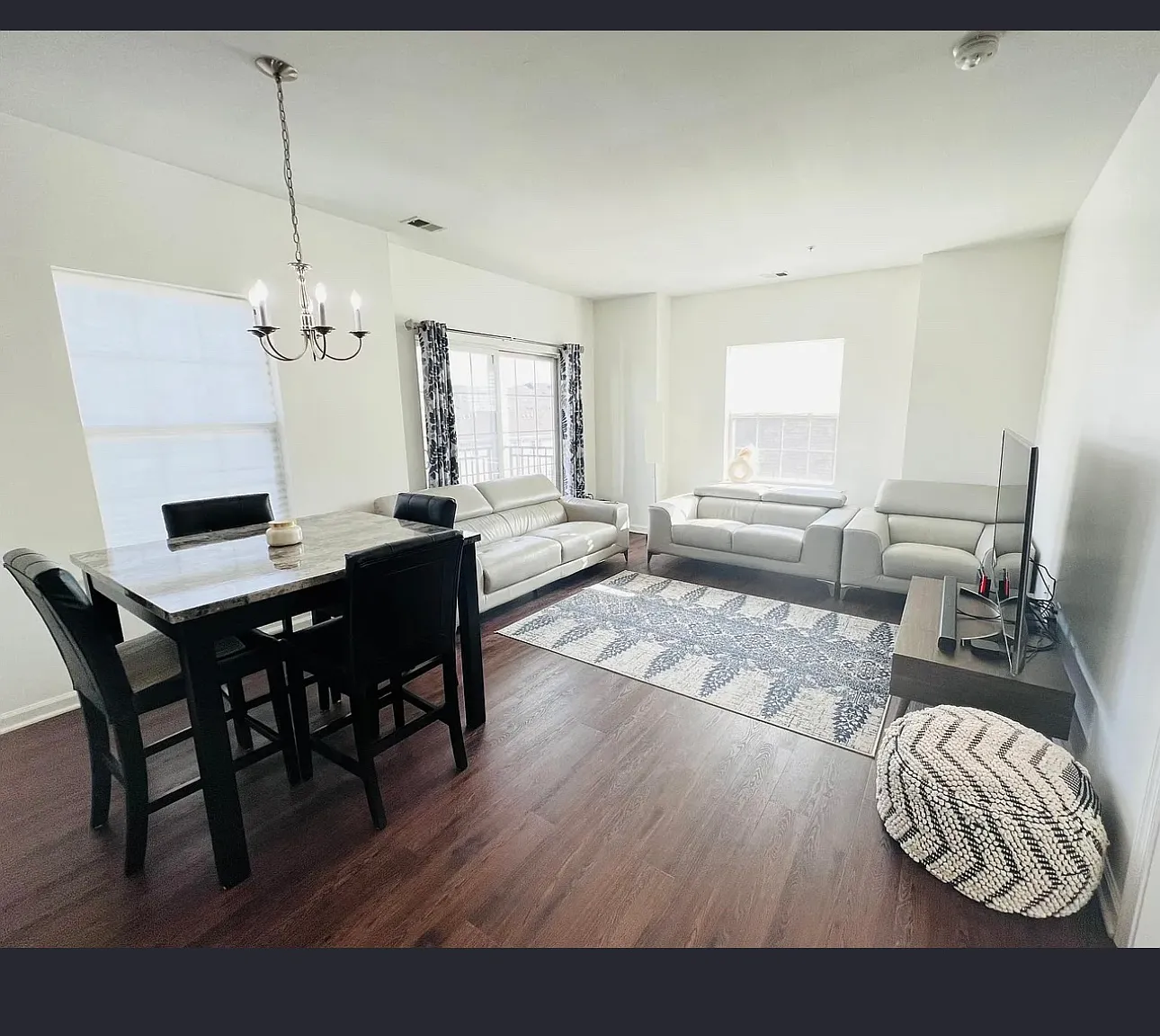 2 bed, 1145 sqft, $2,500 — Photo 4