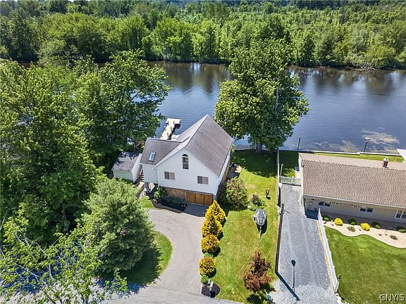 3rd image of 3484 Horseshoe Island Rd