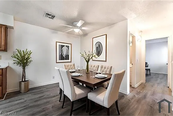 3 bed, 1107 sqft, $1,995 — Photo 2
