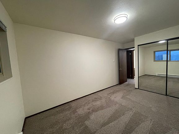 5th image of 2031 Franklin Ave E APT 403