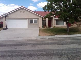 38826 Dianron Rd, Palmdale, CA 93551