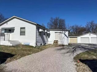 1921 Page Ave, Belleville, IL 62221