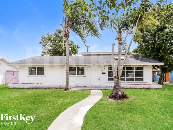 4882 Pine Cone Ln, West Palm Beach, FL 33417