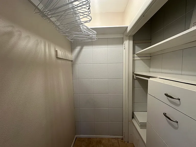 2152 Bay St #A — Photo 14