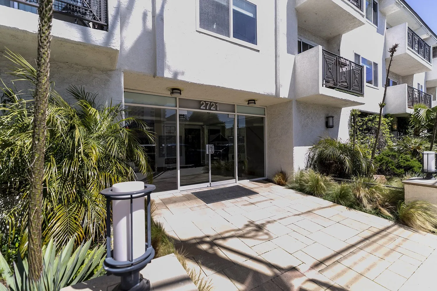 1 bed, 541 sqft, $3,600 — Photo 3