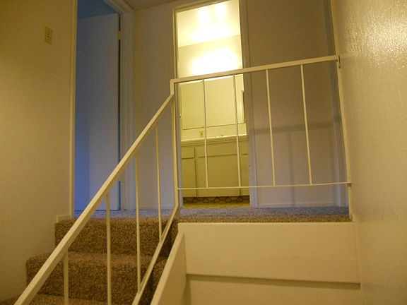 Upstairs landing between bedrooms