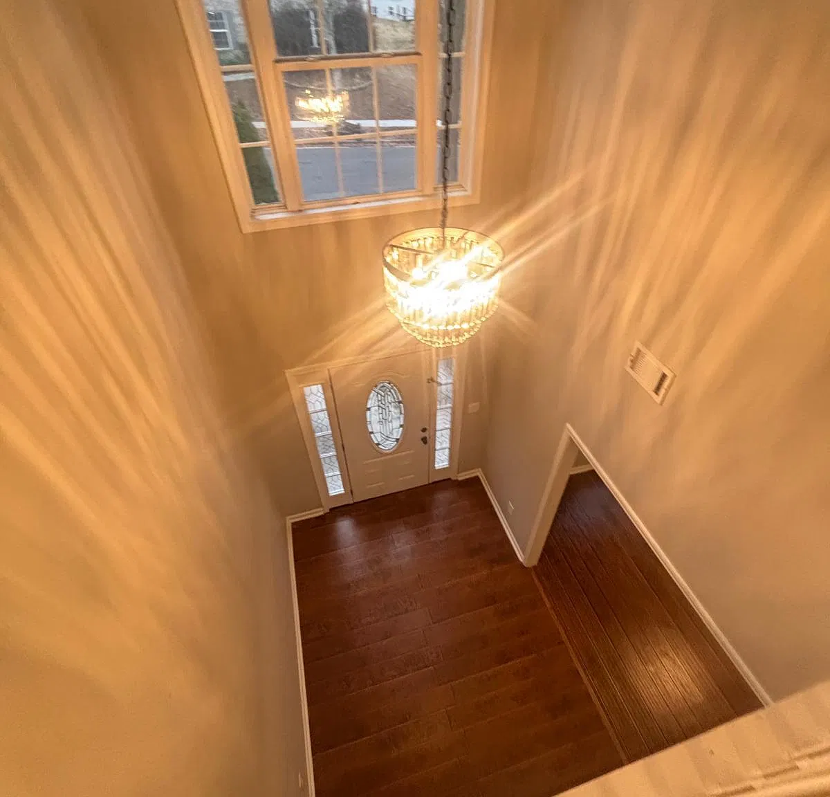 4 bed, 2.5 bath, 2414 sqft, $2,350 — Photo 3
