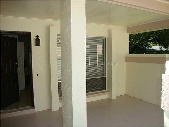 3rd image of 826 Grand Cayman Ct