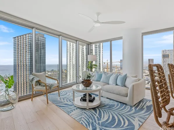 1001 Queen St #2501, Honolulu, HI 96814