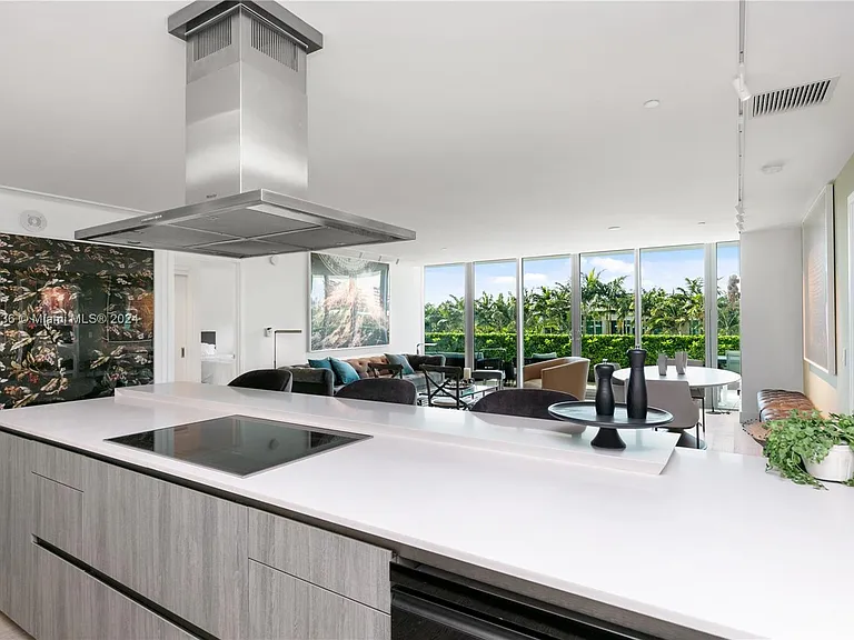360 Ocean Dr #305S — Photo 21