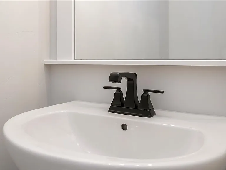 Bradbury Luxury Townhomes — Photo 54