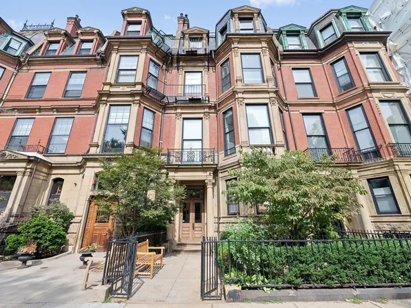 135 Commonwealth Ave APT 3, Boston, MA 02116