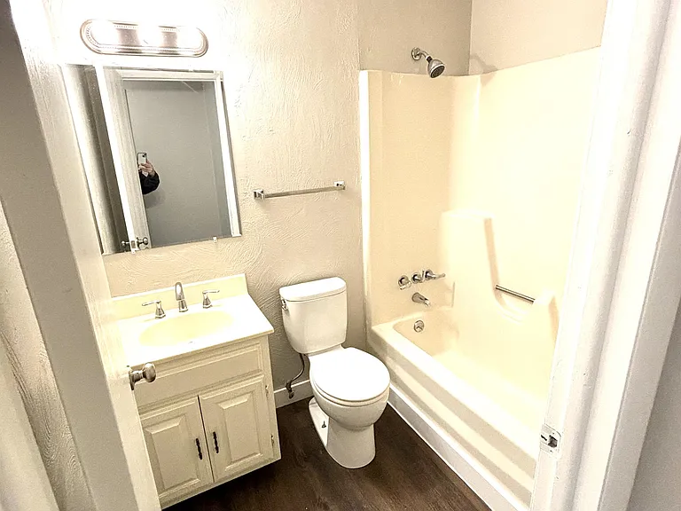 306 Harvey Ave #3 — Photo 8