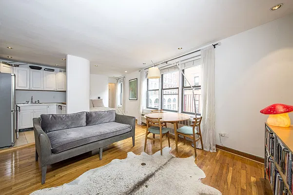 Rented by Compass | media 14