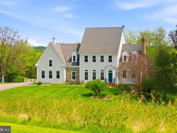 15018 Clover Hill Rd, Waterford, VA 20197