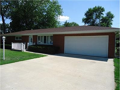 1st image of 9 Old Orchard Ln