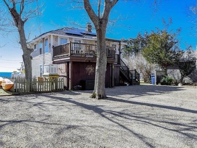 8 Briar Rd, Mattapoisett, MA, 02739