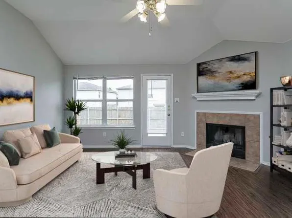 8448 Prairie Fire Dr, Fort Worth, TX 76131