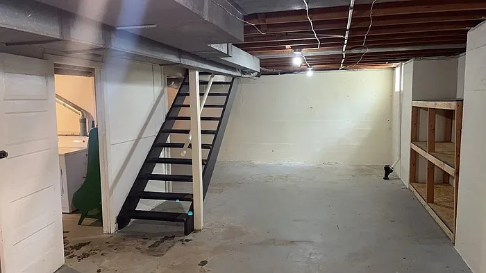 2400 Hillview Ave — Photo 33