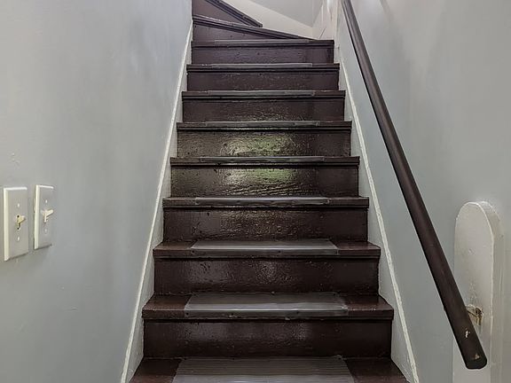 3rd image of 5124 Whetsel Ave Unit 2