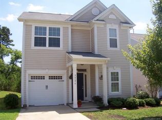3926 Northerly Island Ct, Gastonia, NC 28056