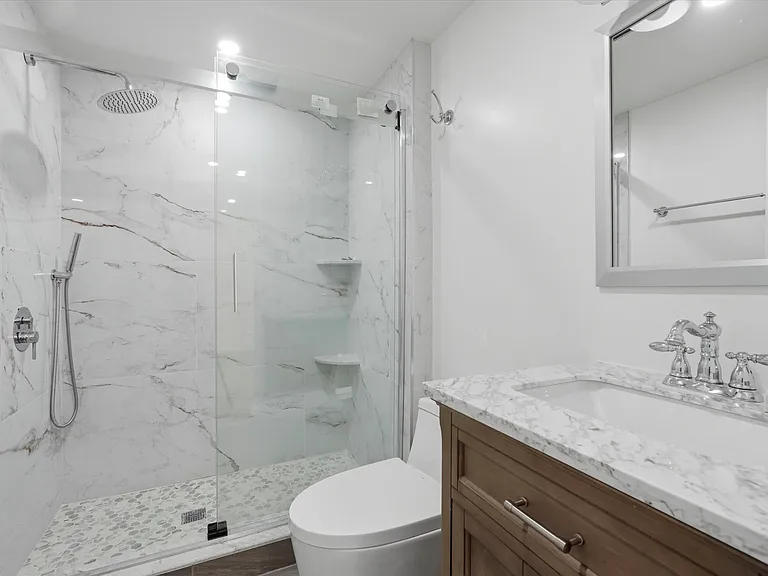 1006 Pine St #3 — Photo 8