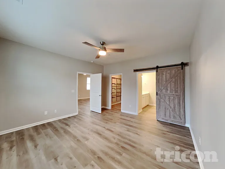 338 Victory Cir — Photo 8